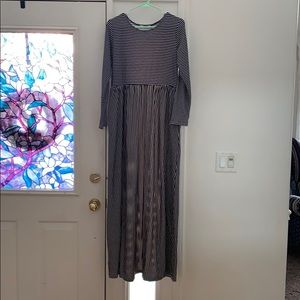 Striped maxi with pockets